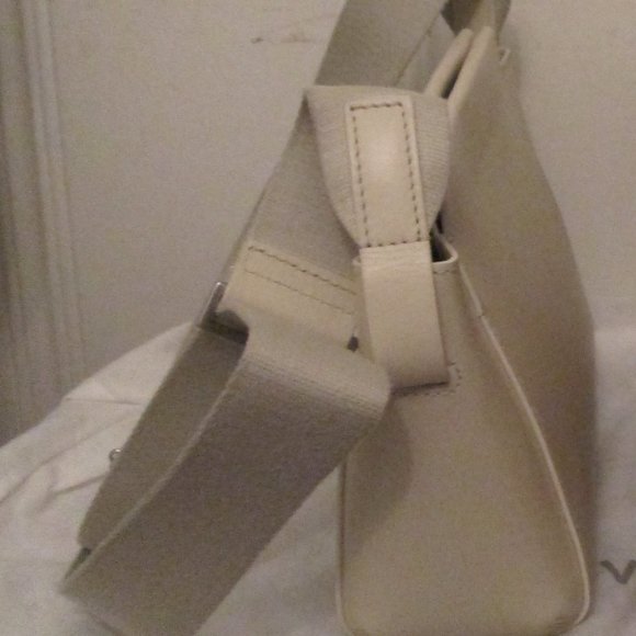 Everlane Mini Form Crossbody Bag New Bone Color - Picture 9 of 10